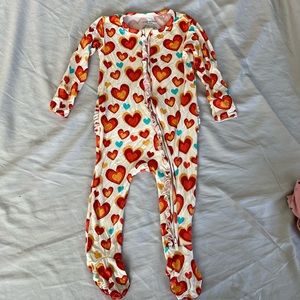 Posh Peanut Ruffle Zippered Footie Size 12-18 Months